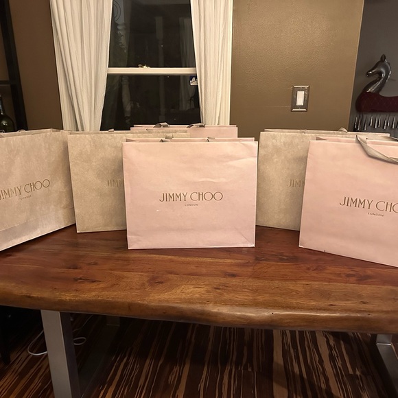 Tiffany, Louis Vuitton, Dior, Gucci & Jimmy Choo Shopping Bags and Boxes. - Picture 9 of 12